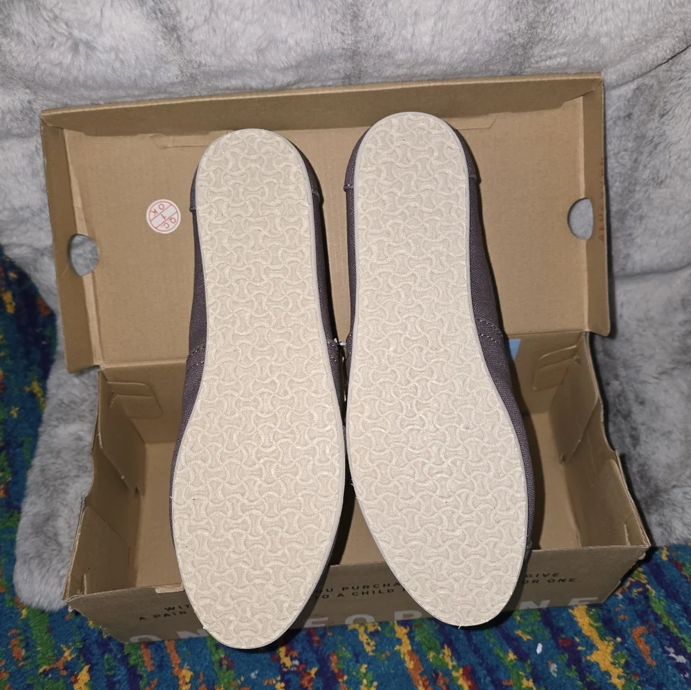 Toms nwb women